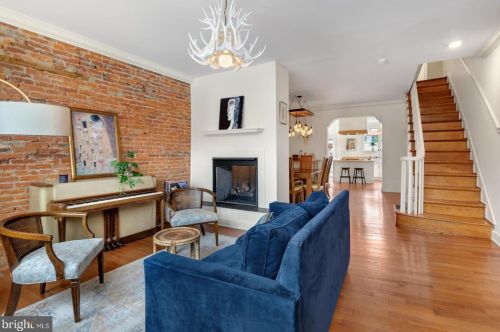 1177 11th St, Philadelphia, PA 19147-4625