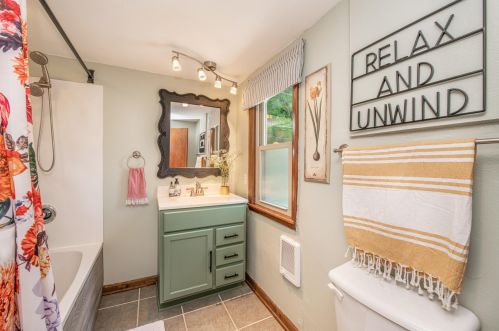 6841 41st St, Milwaukee WI  53209-2202 exterior