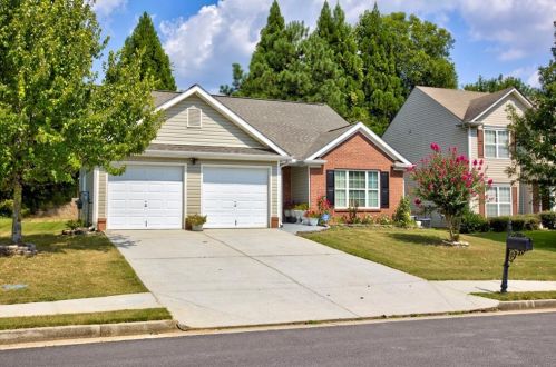 2326 Tullamore Cir, Lithonia GA 30039-7039 exterior