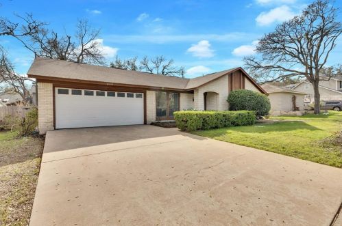 4009 Biscay Dr, Austin TX  78759-5013 exterior