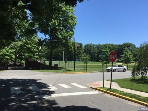 153 Davies Ave, Dumont NJ  07628-2541 exterior