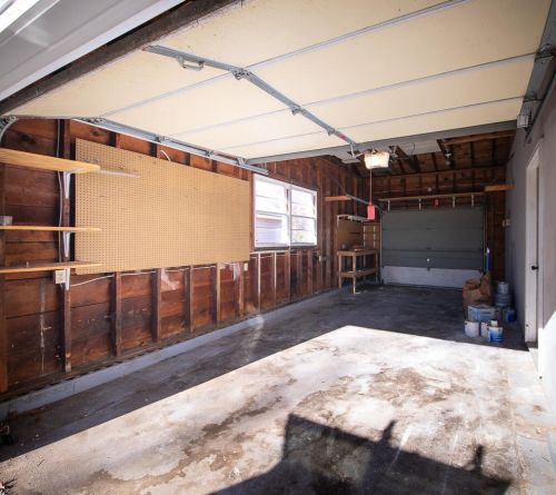 248 Eric Ave, Meskegon MI 49444-3702 exterior