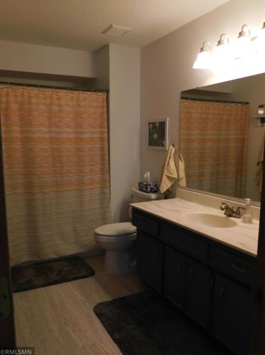 7561 Barbara Ave, South Saint Paul MN 55077-5821 exterior