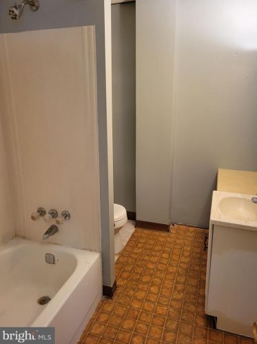 409 Country Club Rd, Limerick PA 19468-1600 exterior