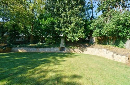 1830 Colland Dr, Atlanta, GA 30318-2604