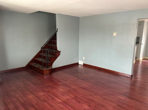 832 Flemington St, Pittsburgh PA  15217-2634 exterior