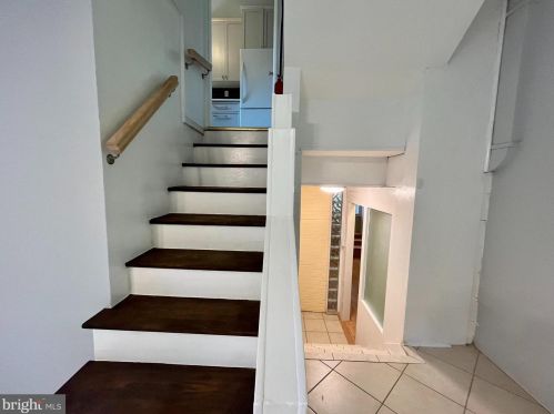 5027 Eskridge Ter, Washington DC  20016-3444 exterior