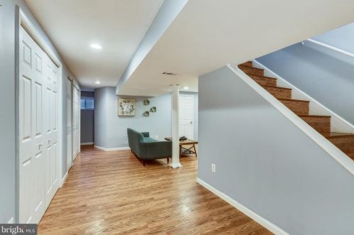 10 Grovepoint Ct, Rockville MD 20854-5505 exterior