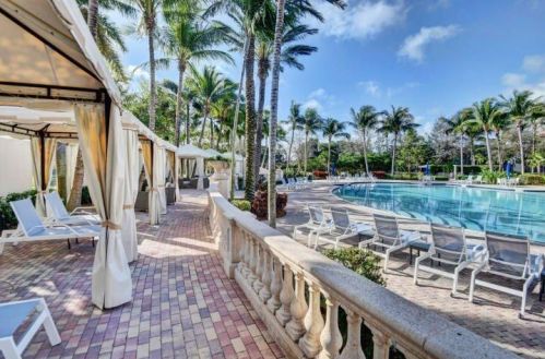 17894 Monte Vis Dr, Boca Raton FL 33496-1057 exterior