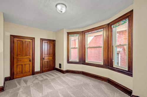 127 Lincoln Ave, Pittsburgh PA 15206-2313 exterior