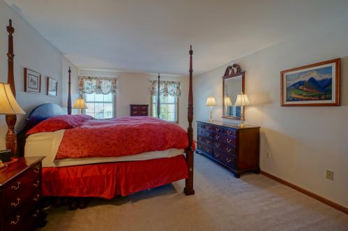 4501 121, Milwaukee WI 53228-2490 exterior