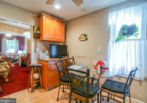 7132 Bryan St, Philadelphia PA 19119-1635 exterior