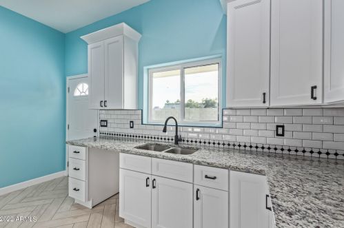 3638 61 Dr, Phoenix AZ 85033-4113 exterior