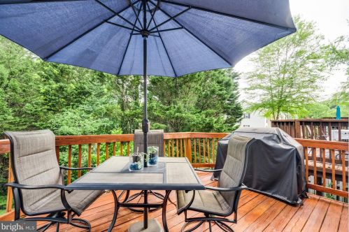 5319 Buxton Ct, Alexandria VA 22315-4760 exterior