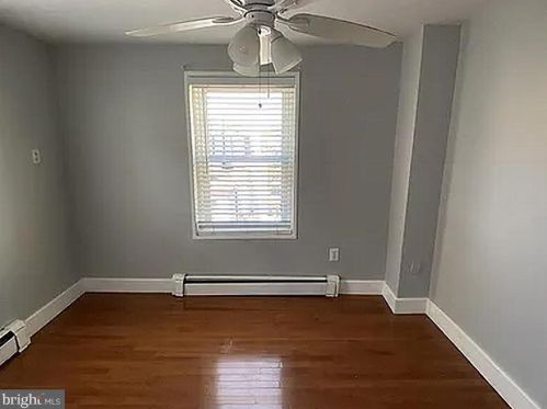 324 18 St, Philadelphia PA 19140-1014 exterior