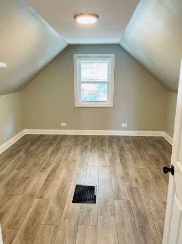 3040 55 St, Chicago IL 60632-4738 exterior