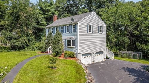 2230 Turnpike St, North Andover, MA 01845-6335