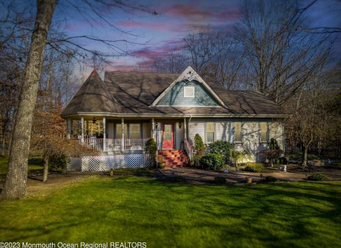 269 Clearstream Rd, Jackson Twp, NJ 08527-2012