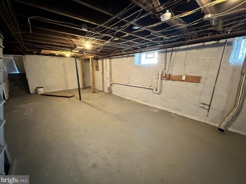 106 Wl Ave, Manor PA 19036-1303 exterior