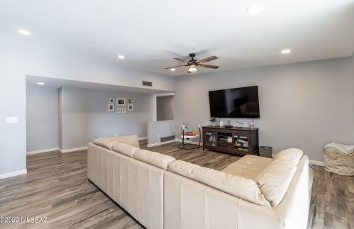 1959 Omar Dr, Tucson AZ  85704-1242 exterior