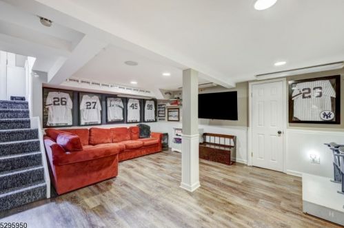 517 Clark St, Westfield NJ 07090-4012 exterior