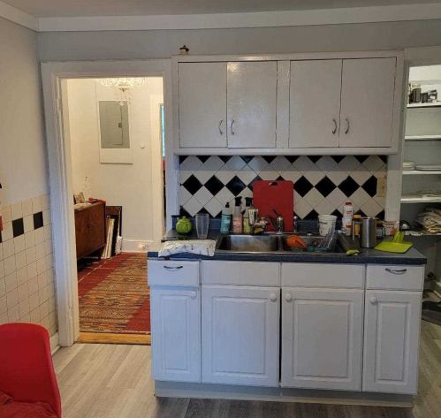 6 Eastman Ter, Poughkeepsie NY  12601-4306 exterior