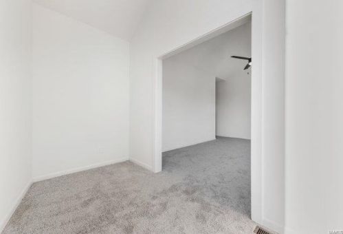 2867 Indiana Ave, Saint Louis MO 63118-2506 exterior