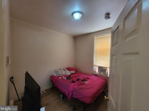 3535 8th St, Philadelphia PA 19140-4418 exterior