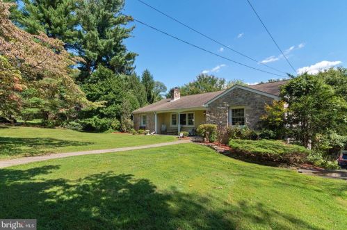 1345 Old Ford Rd, Huntingdon Valley, PA 19006-8105