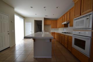 758 Entrada Dr, Oxnard CA  93030-0161 exterior