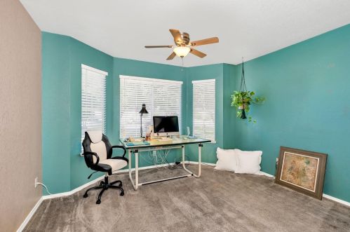 922 Springer Dr, Turlock CA 95382-0273 exterior