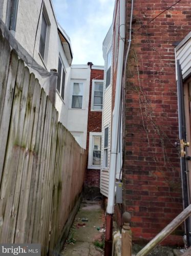 5525 Chancellor St, Philadelphia PA 19139-3924 exterior