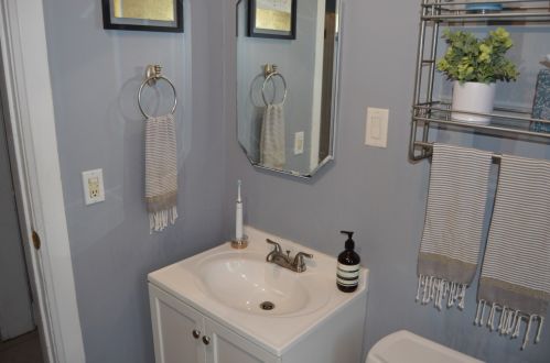 1645 Bell Ave, Chicago IL 60618-1957 exterior