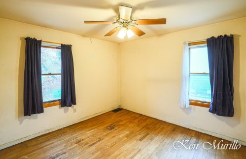 2867 Sharon Ave, Wyoming MI 49519-2519 exterior