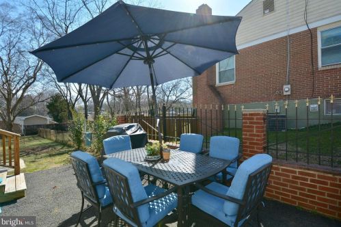 6119 Algona Ct, Alexandria VA 22310-3141 exterior