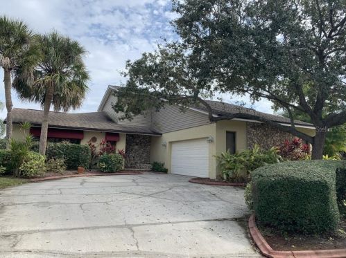 5809 Dory Way, Tampa, FL 33615-3632