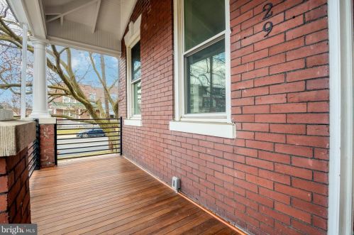 829 Shippen St, Lancaster PA  17602-2043 exterior