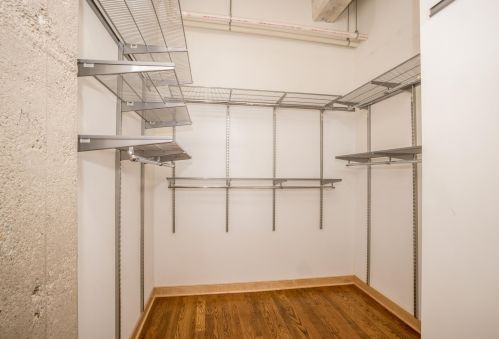 239 Chicago St, Milwaukee WI  53202-5705 exterior