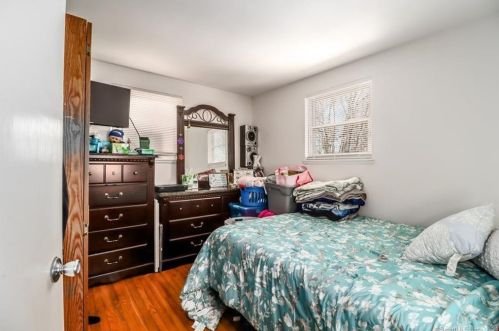 104 Ferris Ave, Norwalk CT 06854-1215 exterior