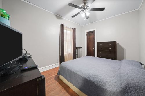 4514 Schubert Ave, Chicago IL 60614-1505 exterior