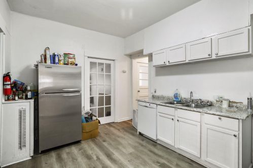 919 6 St, Saint Paul MN 55106-4503 exterior