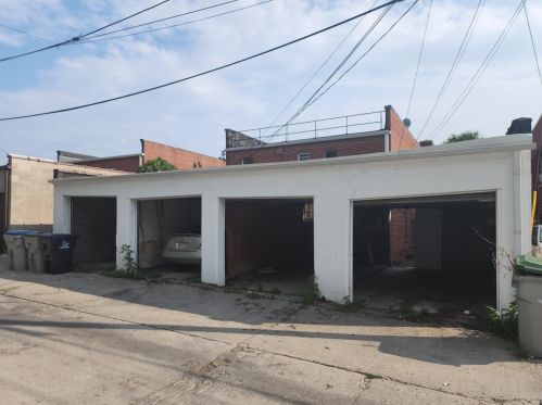 8426 Lisbon Ave, Milwaukee WI  53222-3727 exterior