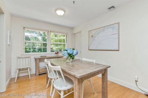 182 Beechwood Dr, Red Bank NJ 07702 exterior