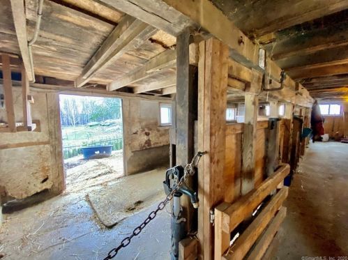 133 Hebron Tpke, Exeter CT 06249-2507 exterior