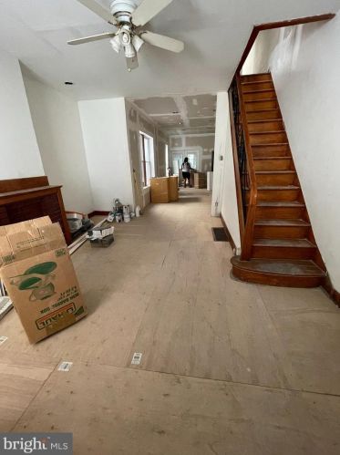 4431 Greene St, Philadelphia, PA 19144-3605