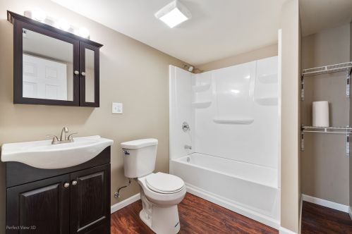 47 21 Ave, Broadview IL 60153-1236 exterior