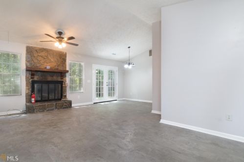 5437 Glen Haven Dr, Atlanta GA  30349-6482 exterior