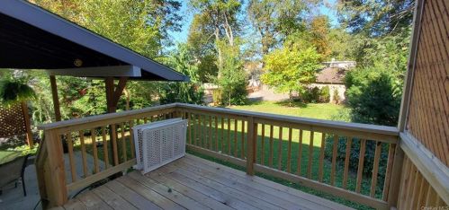 41 Collegeview Ave, Poughkeepsie NY 12603-2415 exterior