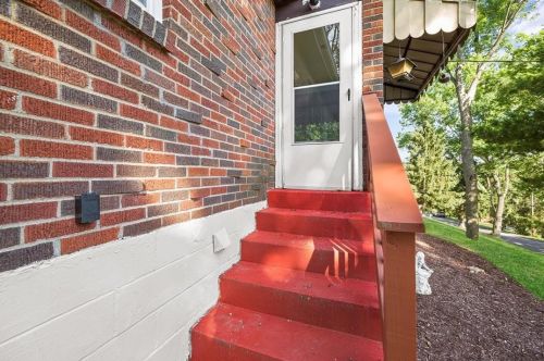 234 Gerrie Dr, Pittsburgh, PA 15241-1807