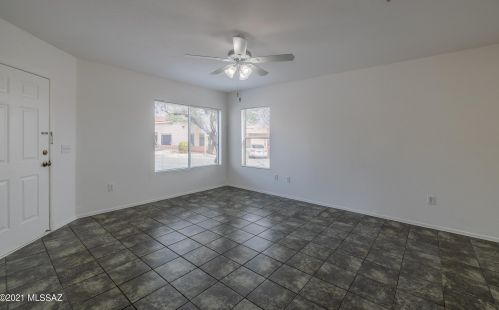 1555 Paseo Ln Tinaja, Green Valley AZ 85614-3986 exterior